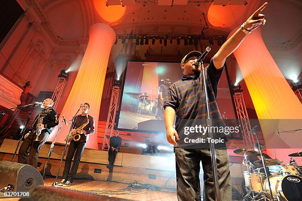 Che Fu of the band Supergroove performs on stage during the Raukatauri Music Therapy Centre Charity Auction at the Auckland Town Hall on November 15,...