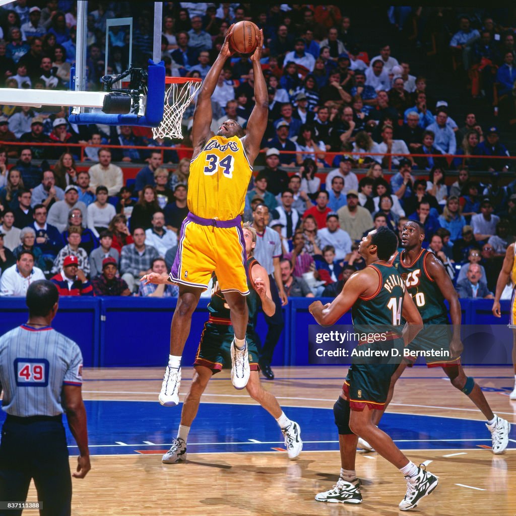 Seatte SuperSonics v Los Angeles Lakers