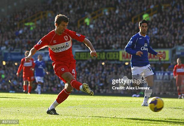 Gary O'Neil of Middlesbrough scores the opening goal during the Barclays Premier League match between Everton and Middlesbrough at Goodison Park on...