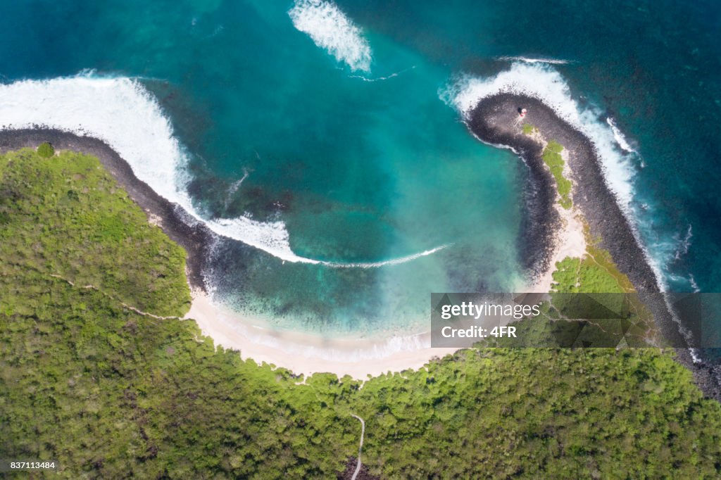 Luftbild von der schönen Playa Punta Carola Beach, San Cristobal, Galapagos-Inseln, Ecuador