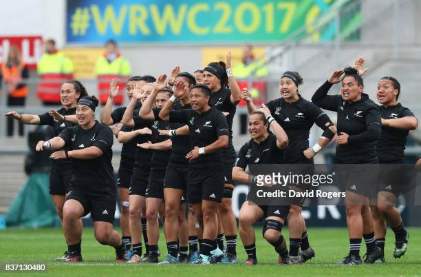 The New Zealanad team perform the Haka prior to kickoff during the Women's Rugby World Cup 2017 Semi Final match between New Zealand and the United...