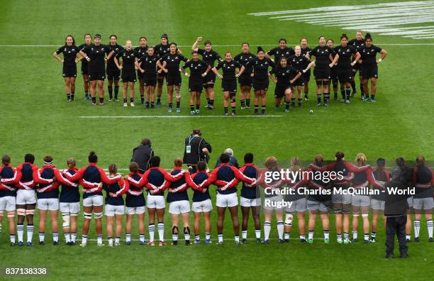 The United States team fae up to the New Zealand Haka prior to kickoff during the Women's Rugby World Cup 2017 Semi Final match between New Zealand...