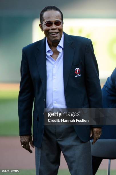 Hall of Fame player Rod Carew looks on before the game between the Minnesota Twins and the Arizona Diamondbacks on August 19, 2017 at Target Field in...