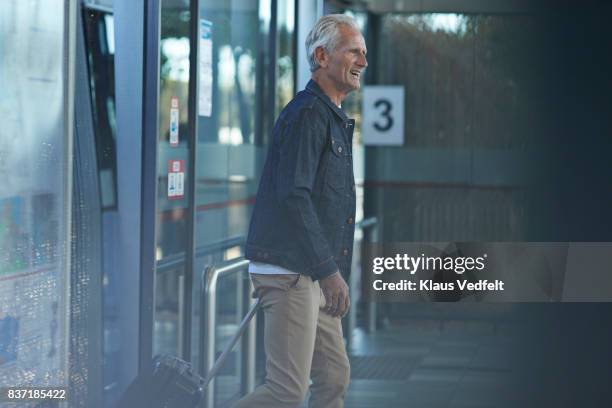 Getting Off Man Getting Off Bus Photos and Premium High Res Pictures - Getty Images