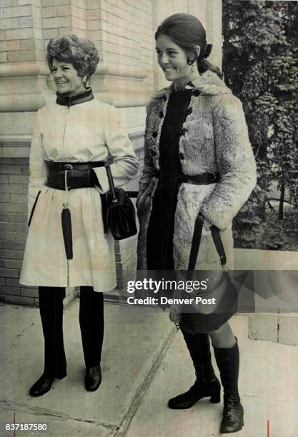 Fall Styles At Lecture Arriving for first in series of Polly Grimes Town Hall Lectures Tuesday at Phipps Auditorium are, left, Mrs. William Neil...