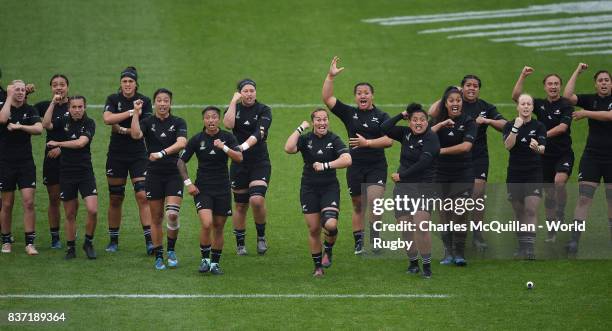 The New Zealanad team perform the Haka prior to kickoff during the Women's Rugby World Cup 2017 Semi Final match between New Zealand and the United...