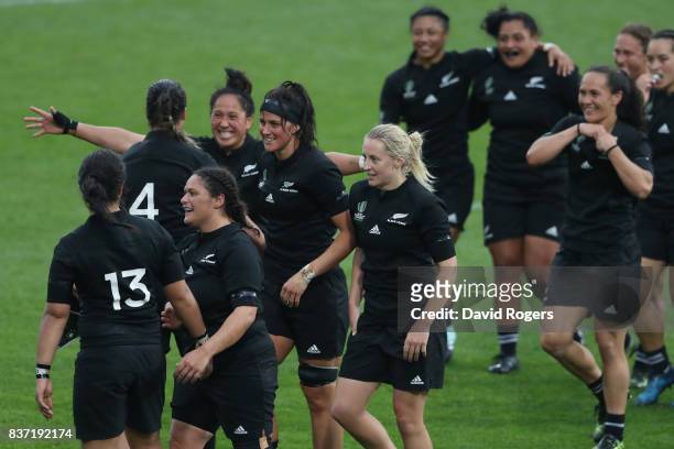 The New Zealand team celebrate their 45-12 victory during the Women's Rugby World Cup 2017 Semi Final match between New Zealand and the United States...