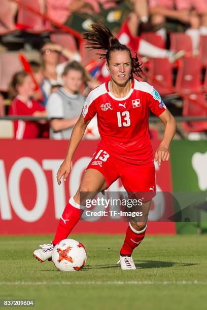 Lia Waelti of Switzerland controls the ball during the Group C match between Austria and Switzerland during the UEFA Women's Euro 2017 at Stadion De...