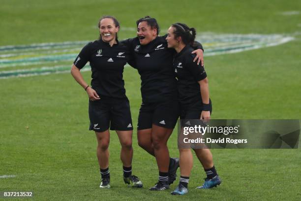 The New Zealand team celebrate their 45-12 victory during the Women's Rugby World Cup 2017 Semi Final match between New Zealand and the United States...