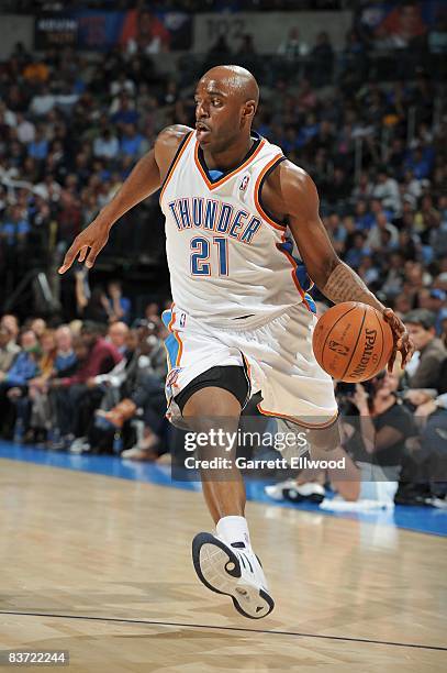 Damien Wilkins of the Oklahoma City Thunder drives the ball to the basket during the game against the Boston Celtics on November 5, 2008 at the Ford...