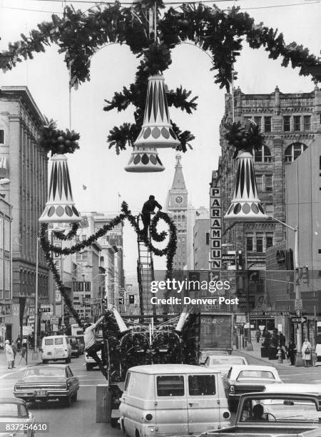 Denver Rigger Forman Holly Kenyon Photos and Premium High Res Pictures - Getty Images