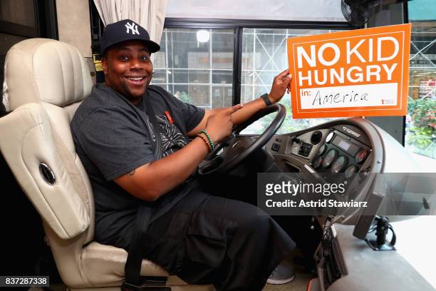Actor, Comedian and Dad Kenan Thompson encourages Fans to Dine Out this month to support No Kid Hungry around Herald Square on August 22, 2017 in New...