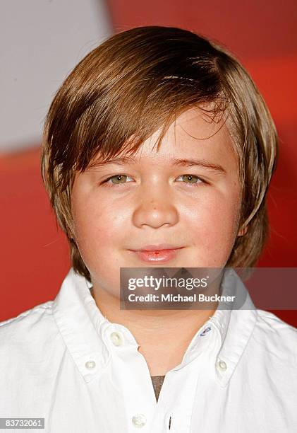 Conner Rasberry Actors Conner Rayburn Photos and Premium High Res Pictures - Getty Images