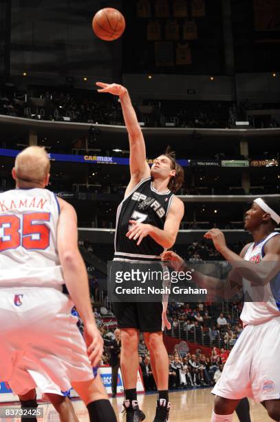 Fabricio Oberto of the San Antonio Spurs puts up a shot against the Los Angeles Clippers at Staples Center on November 17, 2008 in Los Angeles,...