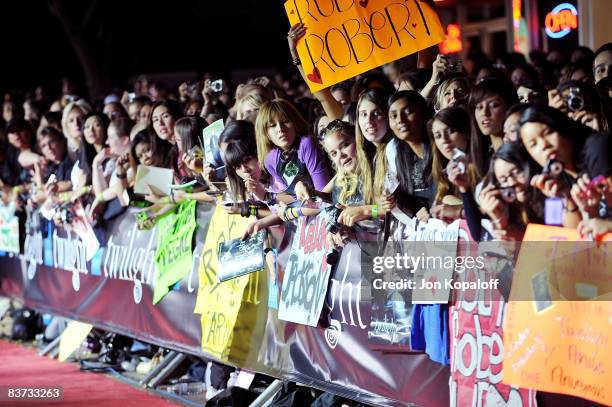 Twilight fans cheer the cast at the Los Angeles Premiere "Twilight" at the Mann Village Theater on November 17, 2008 in Westwood, California.