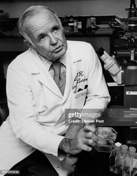 George Moore Ii 86 Dr George Moore Stock Photos, High-Res Pictures, and Images - Getty ...
