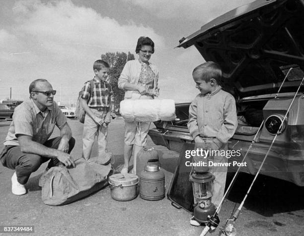 Bruce Ransom Photos and Premium High Res Pictures - Getty Images