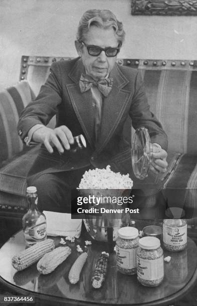Orville Redenbacher, Gourmet Popcorn King, Salts Sample of Product Four of the five varieties of corn - only one of which can be popped - are on...