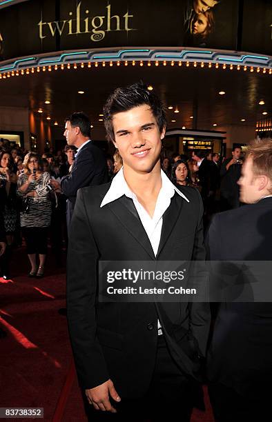 Actor Taylor Lautner arrives at Summit Entertainment's "Twilight" World Premiere at Mann Village on November 17, 2008 in Westwood, California.