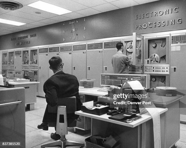Ge.com Computer 1965 Computer Photos and Premium High Res Pictures - Getty Images