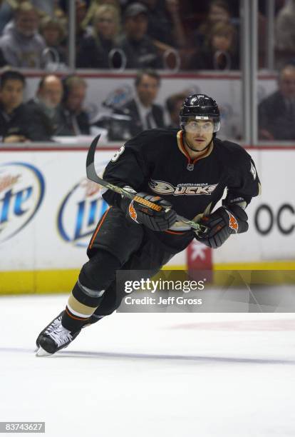 Teemu Selanne of the Anaheim Ducks skates during their NHL game against the Dallas Stars at the Honda Center on November 7, 2008 in Anaheim,...