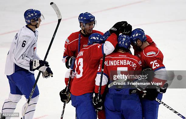 The team of Zurich celebrates after scoring the third goal during the IIHF Champions League Group D match between ZSC Lions Zurich and Linkoping HC...