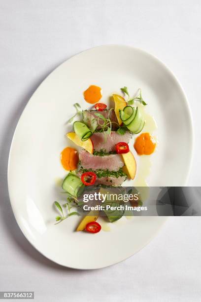 yellowtail crudo - amberjack stockfoto's en -beelden