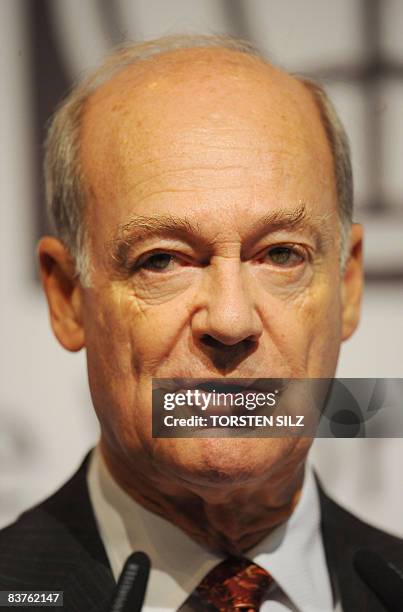 Prince Amyn Aga Khan, director of the Aga Khan Foundation delivers a speech on November 20, 2008 at the 10th German World Bank Forum conference in...