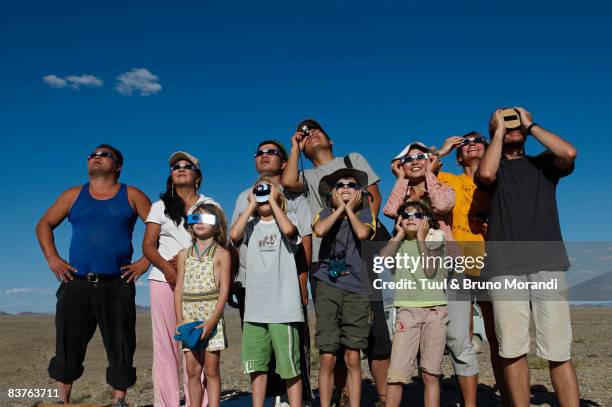 mongolia. khovd province. total solar eclipse - eclipse fotografías e imágenes de stock