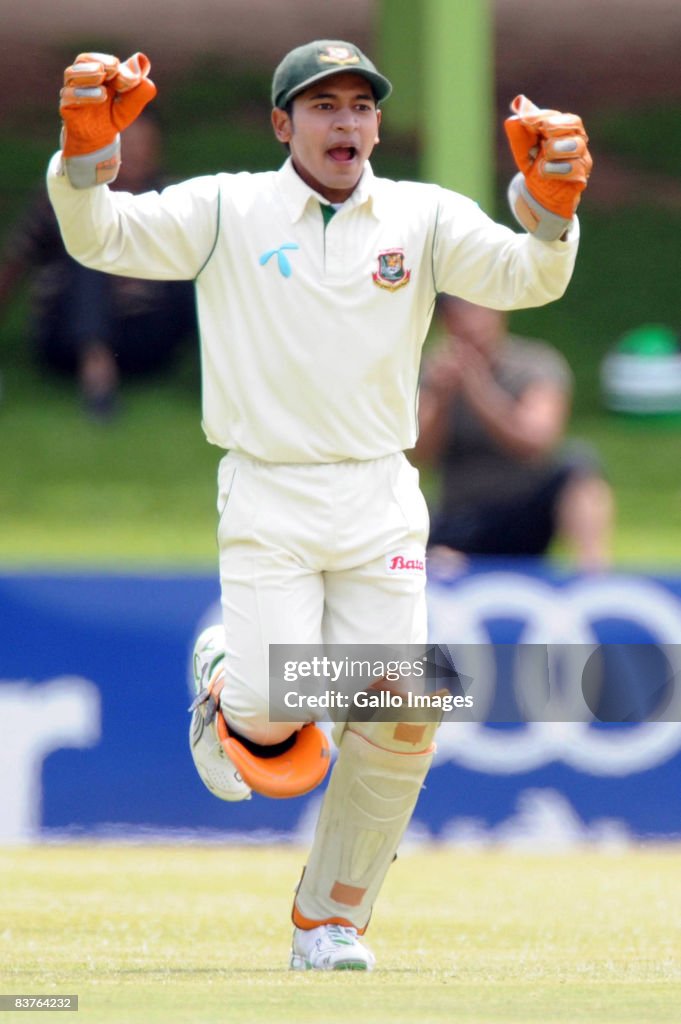 South Africa v Bangladesh - First Test