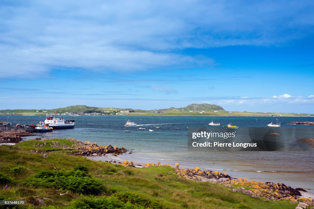 Fionnphort Bay - Ferry leaving for the Isle of Iona in the backdrop - Isle of Mull, Inner Hebrides, Scotland