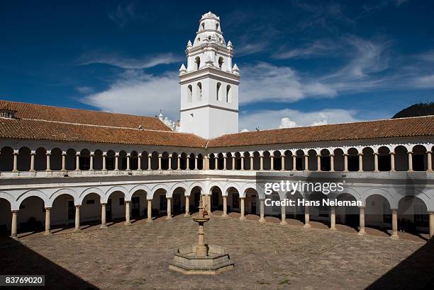 san francisco university, sucre, bolivia - fountain courtyard fotografías e imágenes de stock