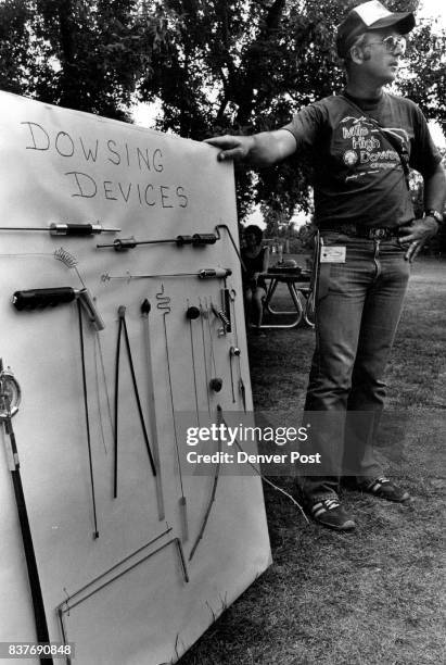 Dowsing Rods Photos and Premium High Res Pictures - Getty Images