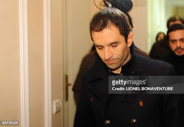 Euro-MP Benoit Hamon arrives at the Socialist headquarters after the result of the first round vote for a new leader on November 21, 2008 in Paris....