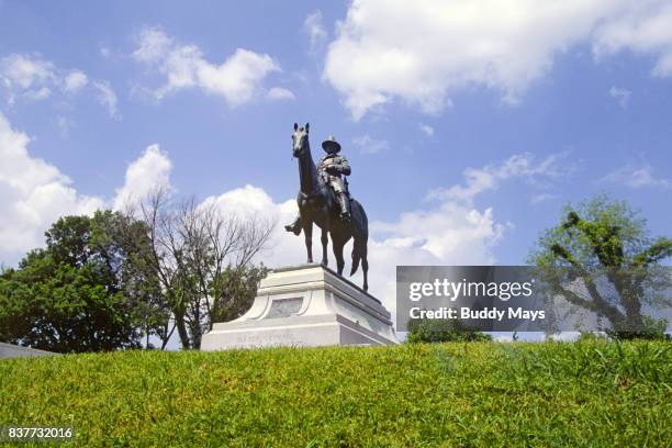 vicksburg national military park - ulysses s grant statue stock pictures, royalty-free photos & images