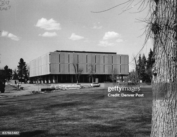 Tut Libraries 11 Tutt Library Photos & High Res Pictures - Getty Images