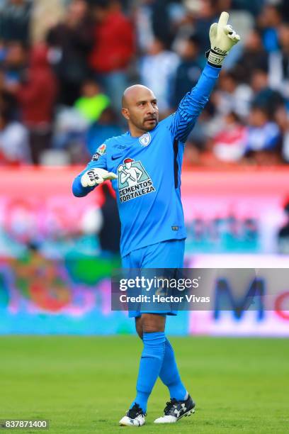 Oscar Perez of Pachuca celebrates after Angelo Sagal scored the first goal of his team during the sixth round match between Pachuca and Veracruz as...