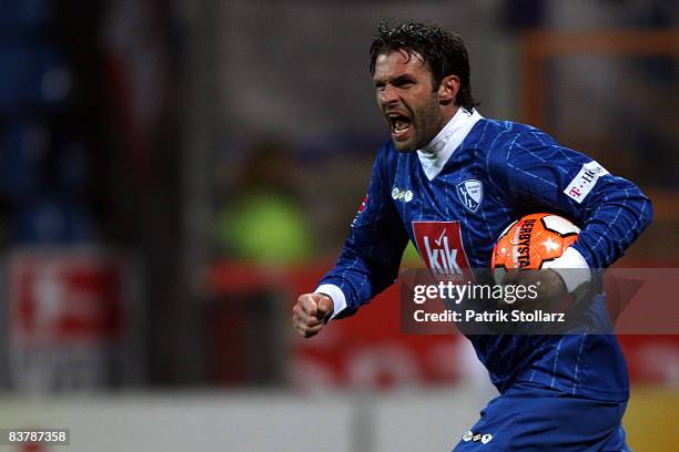 Marcin Mieciel of Bochum celebrates after the 2-3 goal during the Bundesliga match between VfL Bochum and Hertha BSC Berlin at the rewirpower Stadium...