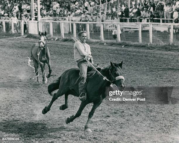 Cheyenne Rodeo Foal Racing 116 Cheyenne Frontier Days Wild Horse Stock Photos, High-Res Pictures ...
