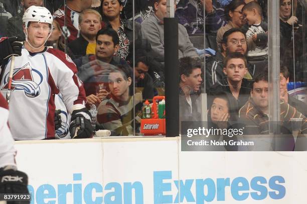 Actor/Singer Jesse McCartney attends the NHL game between the Los Angeles Kings and the Colorado Avalanche on November 22, 2008 at Staples Center in...