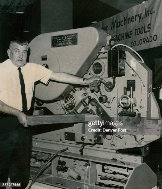 Pc 1968 175 Computer 1968 Stock Photos, High-Res Pictures, and Images - Getty ...