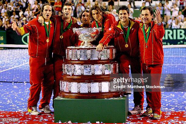Members of the Spainish team, Feliciano Lopez, Marcel Granollers, Santiago Ventura, David Ferrer, Fernando Verdasco and head coach Emilio Sanchez...