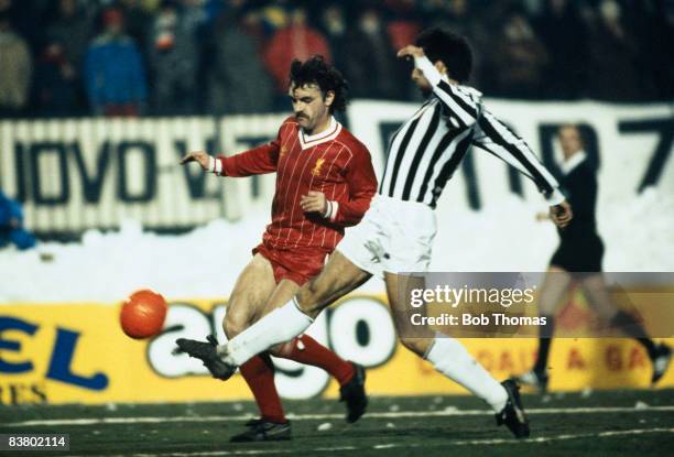 Liverpool's John Wark is challenged by Juventus capatin Gaetano Scirea during the UEFA Super Cup Final at the Stadio Comunale in Turin, 16th January...