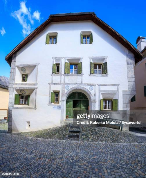 panoramic of typical house, guarda, switzerland - paesaggi - fotografias e filmes do acervo