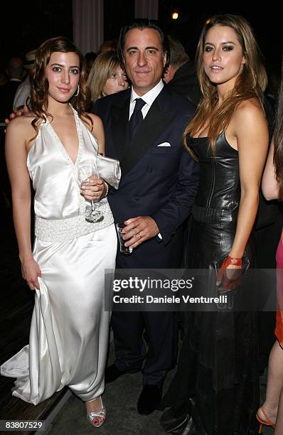 Allesandra Garcia, Andy Garcia and Lola Ponce at the Official Martini Ocean's Thirteen Premiere Party