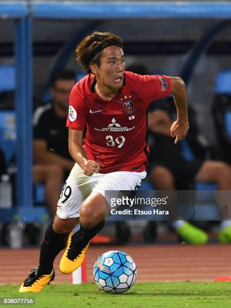 Shinya Yajima of Urawa Red Diamonds in action during the AFC Champions League quarter final first leg match between Kawasaki Frontale and Urawa Red...