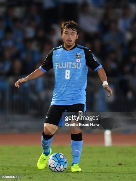 Hiroyuki Abe of Kawasaki Frontale in action during the AFC Champions League quarter final first leg match between Kawasaki Frontale and Urawa Red...
