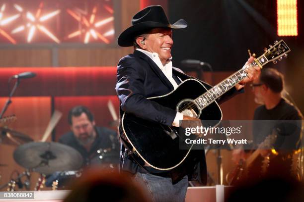 George Strait performs onstage during the 11th Annual ACM Honors at the Ryman Auditorium on August 23, 2017 in Nashville, Tennessee.