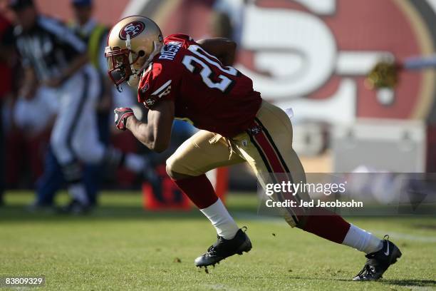 Allen Rossum of the San Francisco 49ers carries the ball during the game against the St. Louis Rams on November 16, 2008 at Candlestick Park in San...