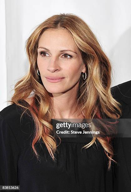 Julia Roberts attends Paul Newman's California Camp "The Painted Turtle" Benefit Concert at the Davies Symphony Hall on October 27, 2008 in San...